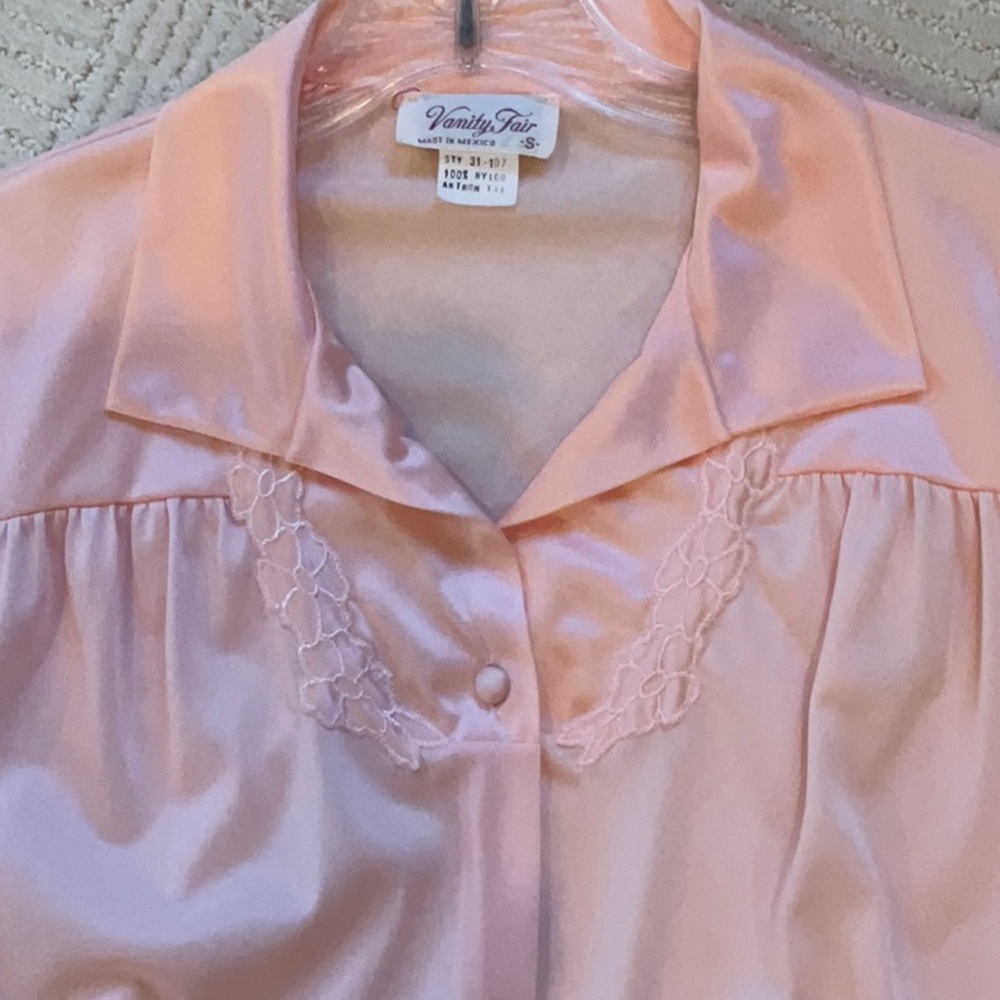 Vanity Fair Vintage Nightgown and Matching Robe - Size Small - Picture 4 of 15